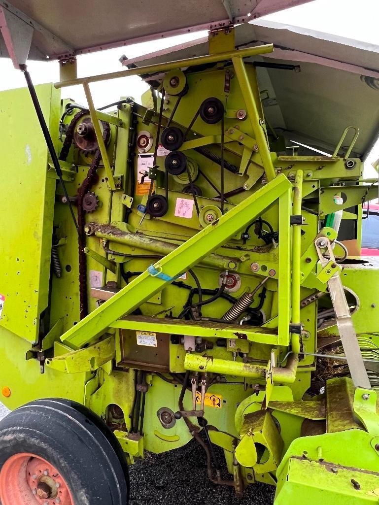 CLAAS ROLLANT 250 ROTO CUT ROUND HAY BALER