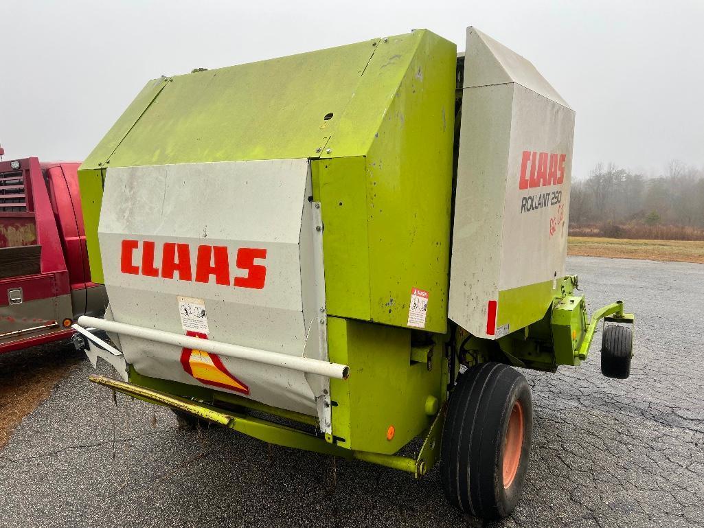 CLAAS ROLLANT 250 ROTO CUT ROUND HAY BALER