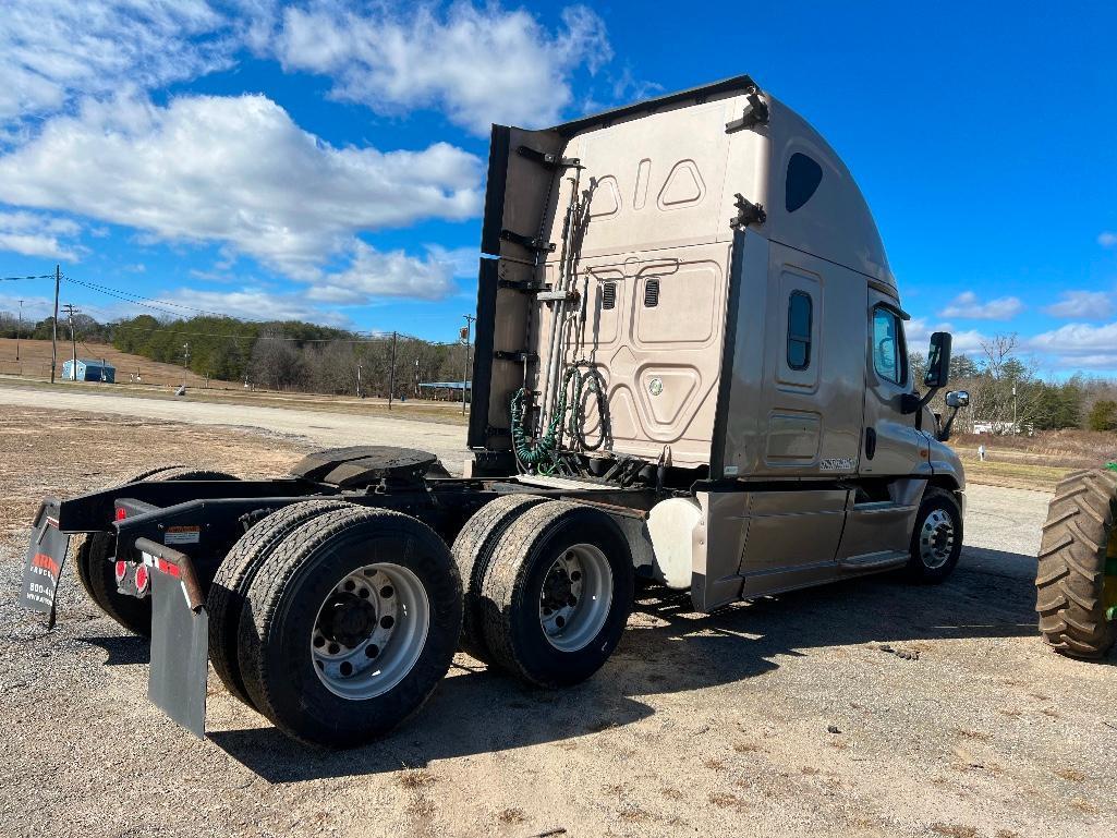 2014 FREIGHTLINER CASCADIA EVOLUTION ROAD TRACTOR