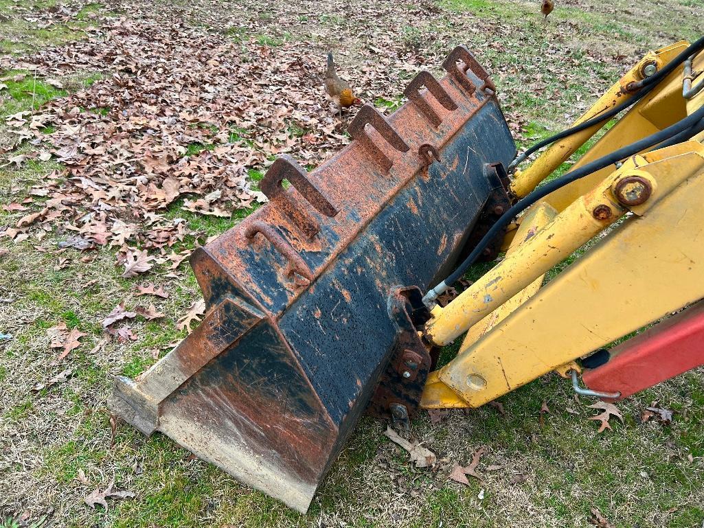 MASSEY FERGUSON 20F LOADER