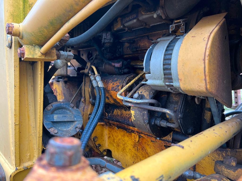 MASSEY FERGUSON 20F LOADER