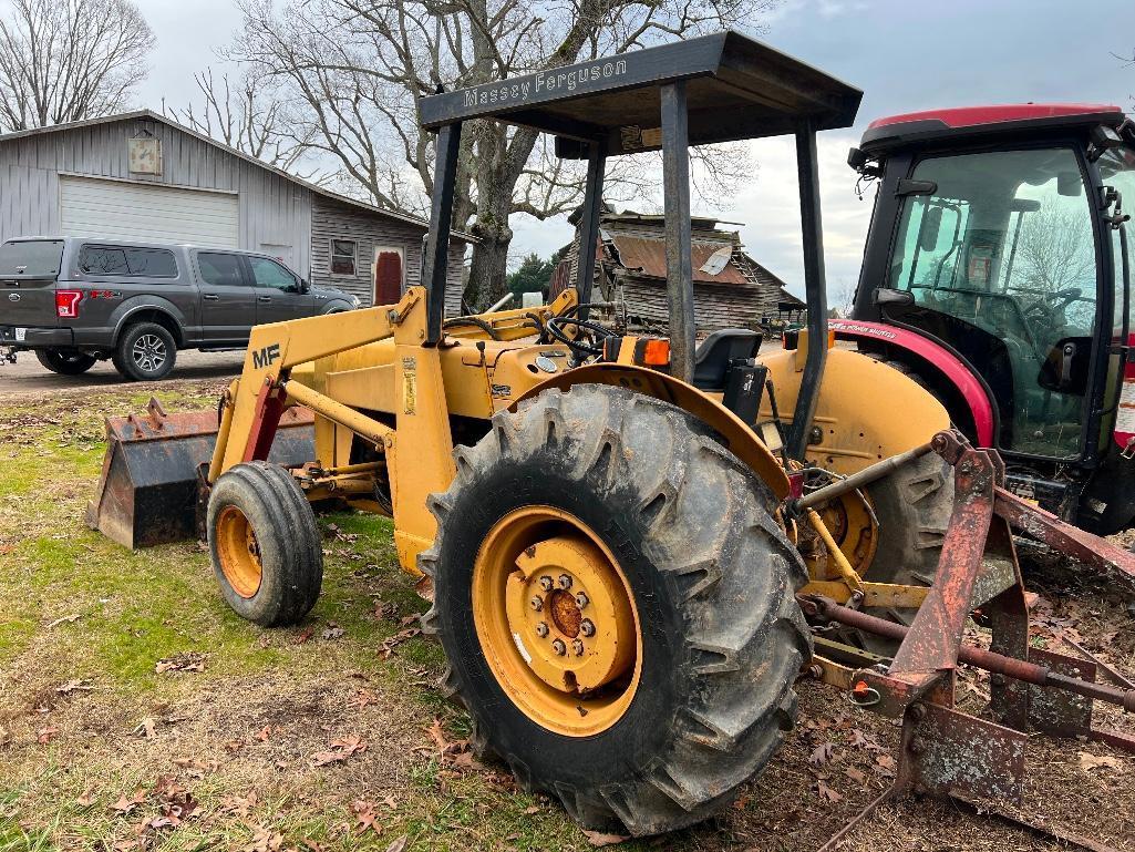 MASSEY FERGUSON 20F LOADER