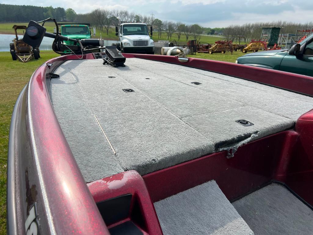 TRITON BASS BOAT 180 PREMIER (JOHNSON 150 2