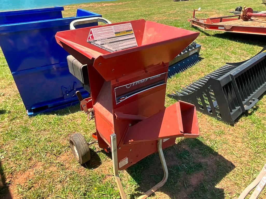 TROY BILT CHIPPER/SHREDDER