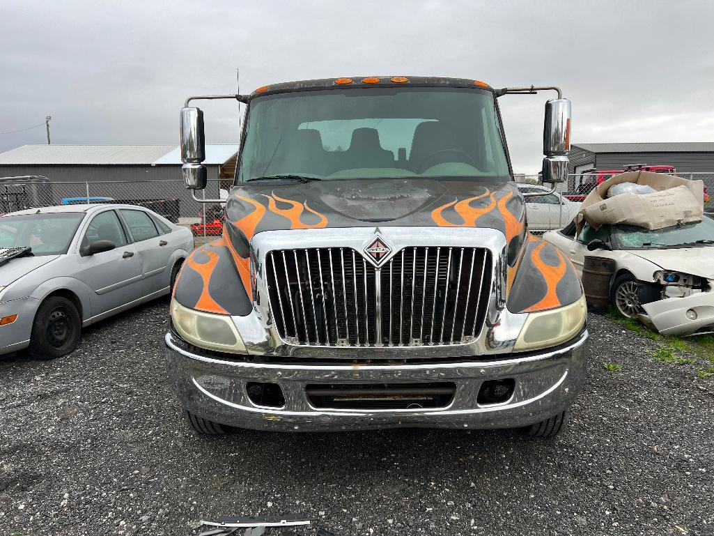 2005 INTERNATIONAL 4300 ROLLBACK (**TRUE MILES