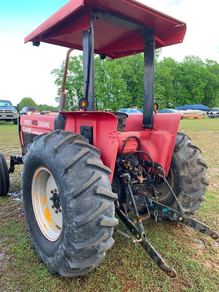 CASE INTERNATIONAL 685 TRACTOR (75HP, HRS-3719)