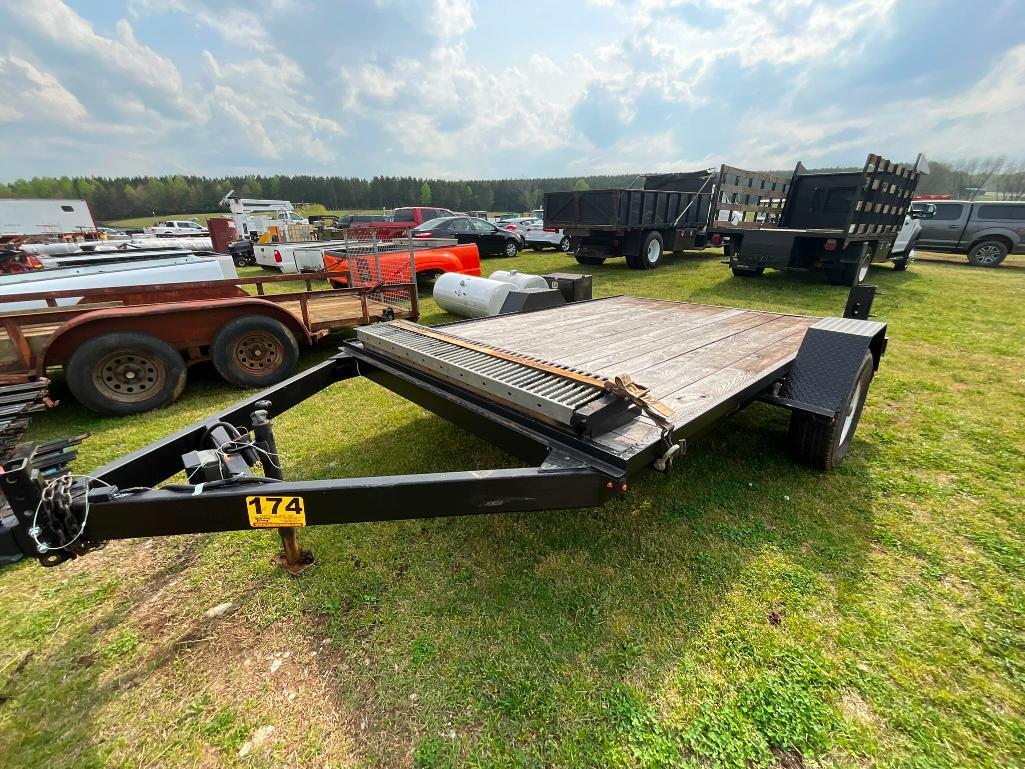 10' EQUUIPMENT TRAILER W/RAMPS (SA 80"W,