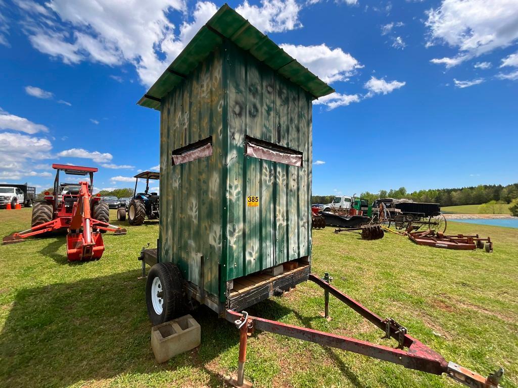 MOBILE DEER STAND ON TRAILER