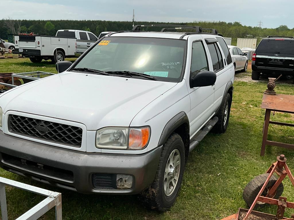 2000 NISSAN PATHFINDER (AT, 3.3L, MILES