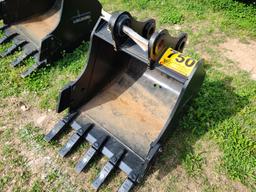 24" UNUSED LAND HERO EXCAVATOR BUCKET