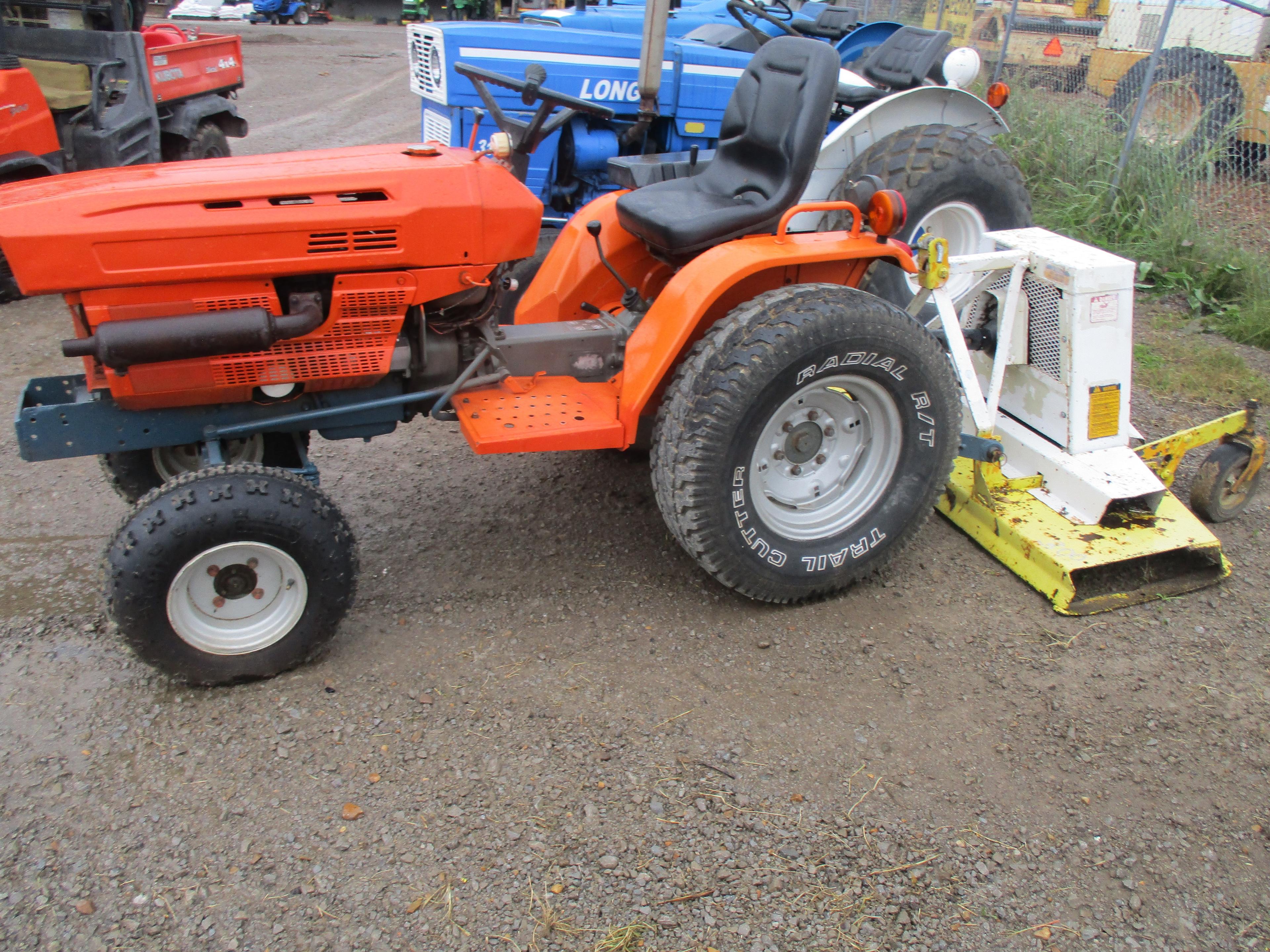 Kubota B62 Farm Tractor