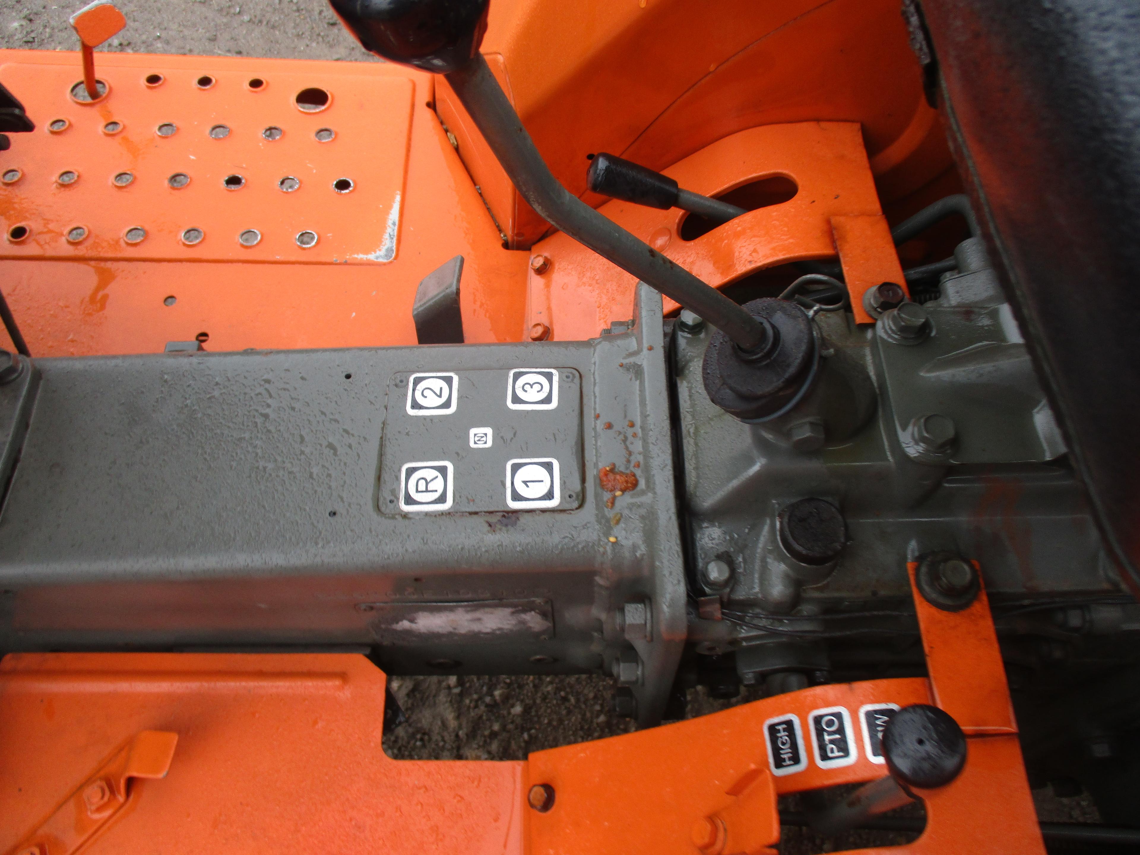 Kubota B62 Farm Tractor