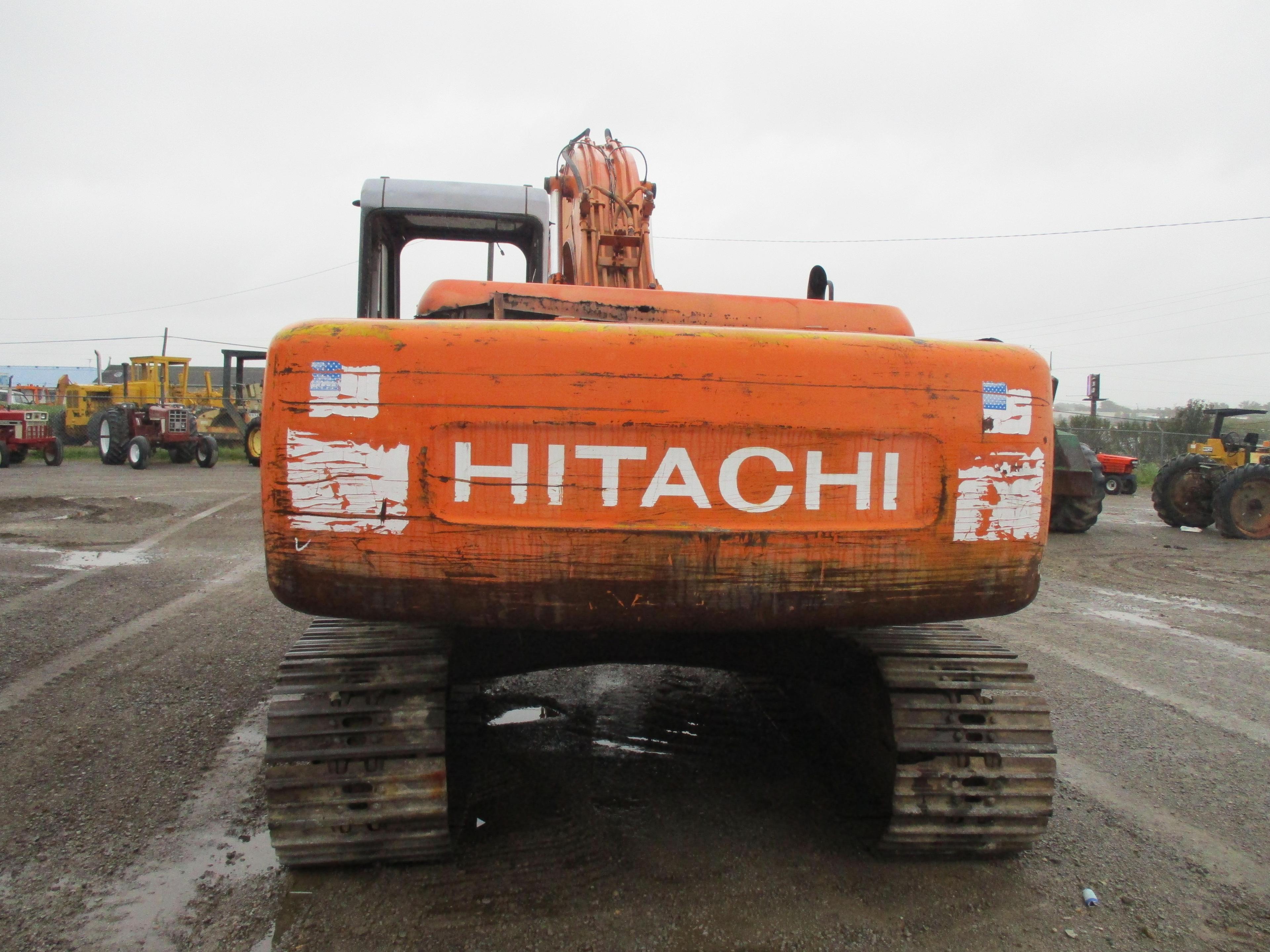 Hitachi EX200 Excavator
