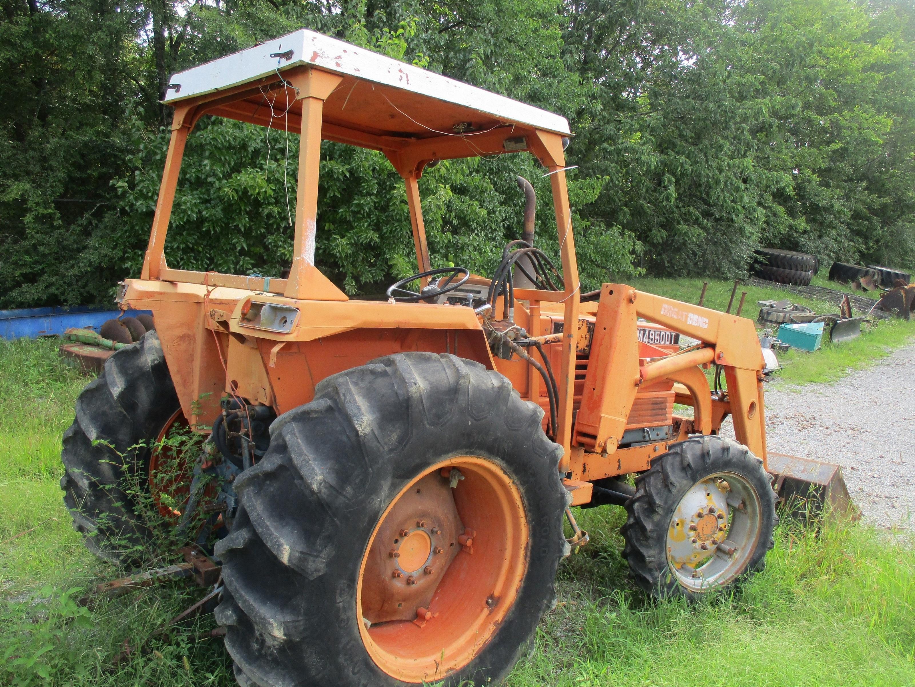 Kubota M4950 DT Farm Tractor