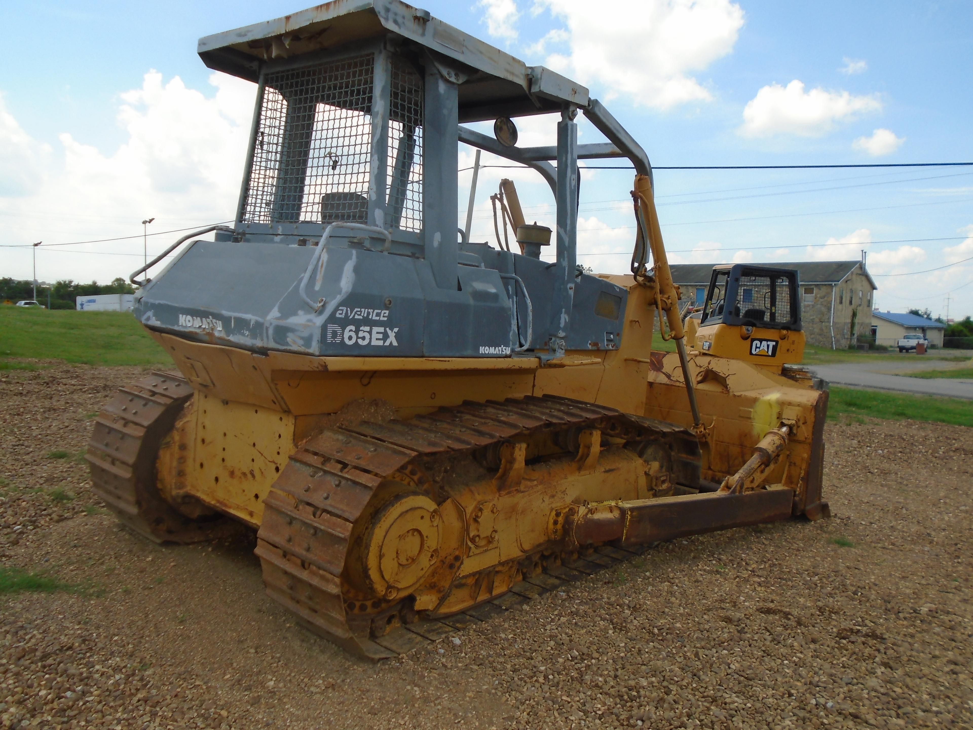 Komatsu D65 EX-12 Dozer