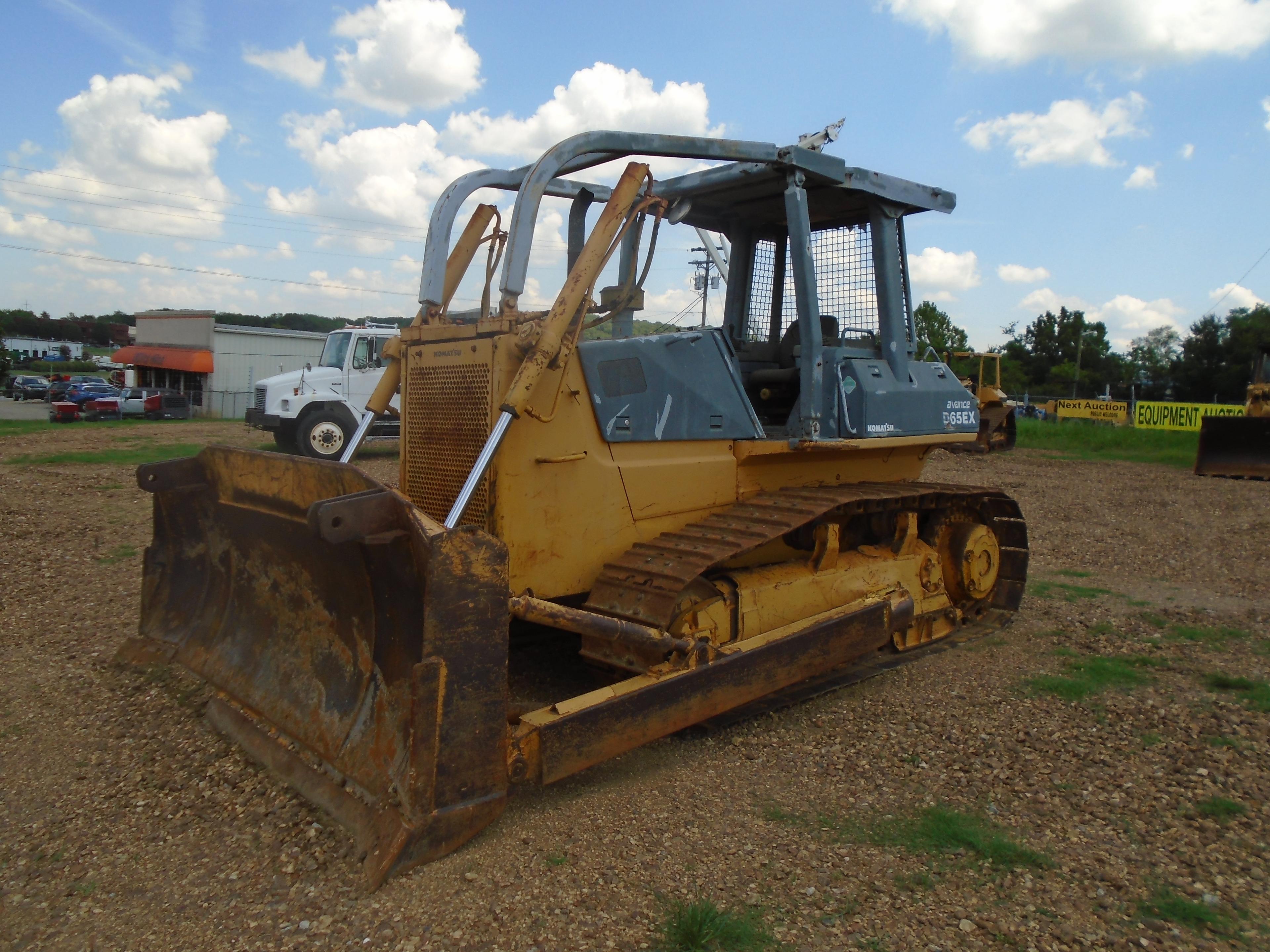 Komatsu D65 EX-12 Dozer