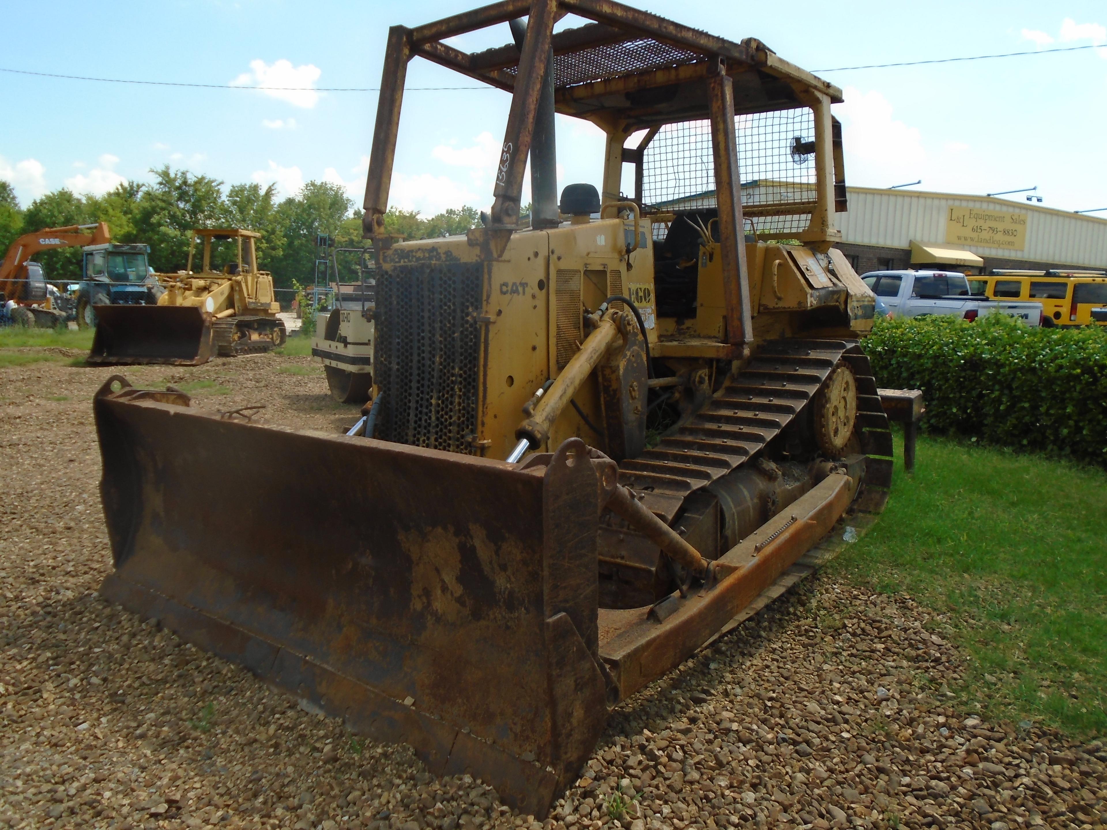 CAT D5H Dozer