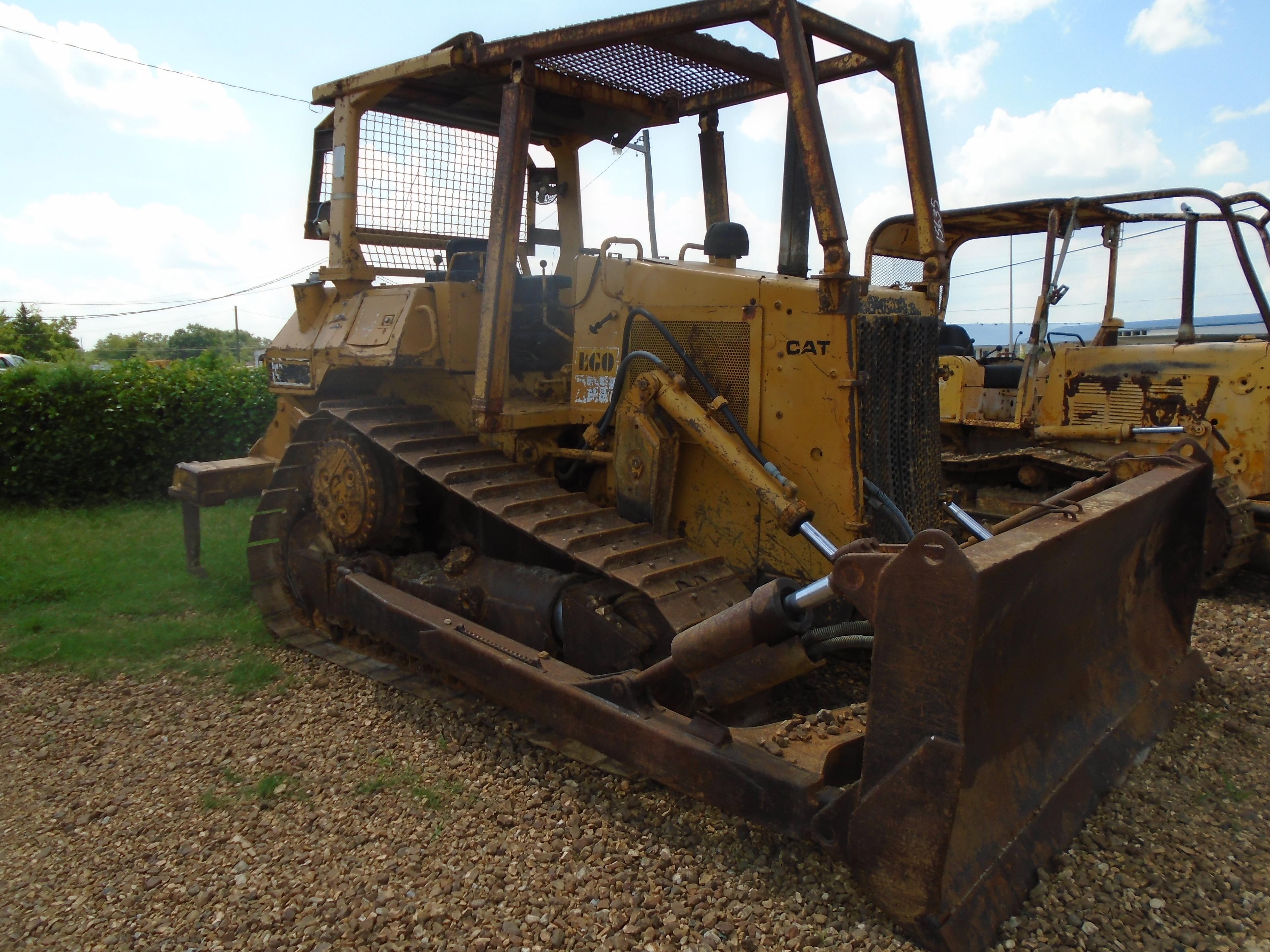 CAT D5H Dozer