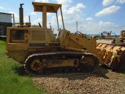 CAT 953 Crawler Loader