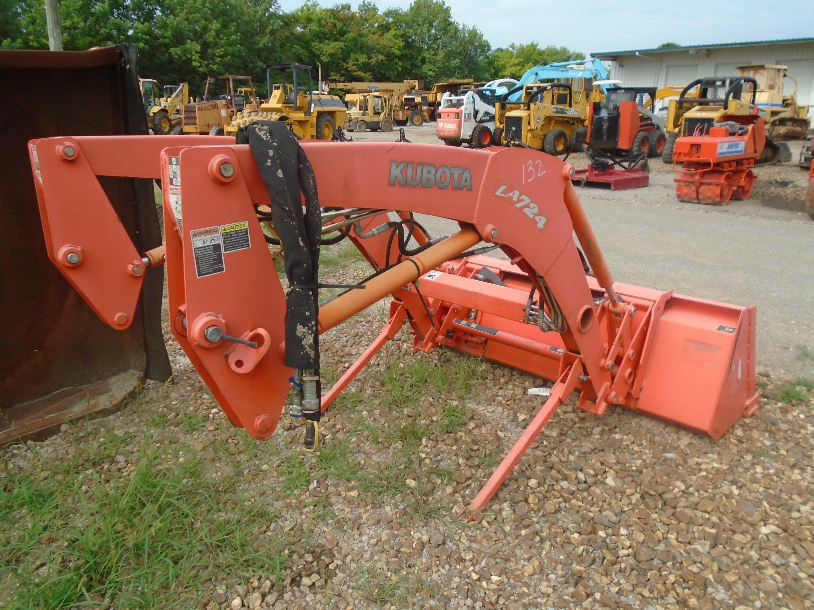 Kubota LA724 Front Loader