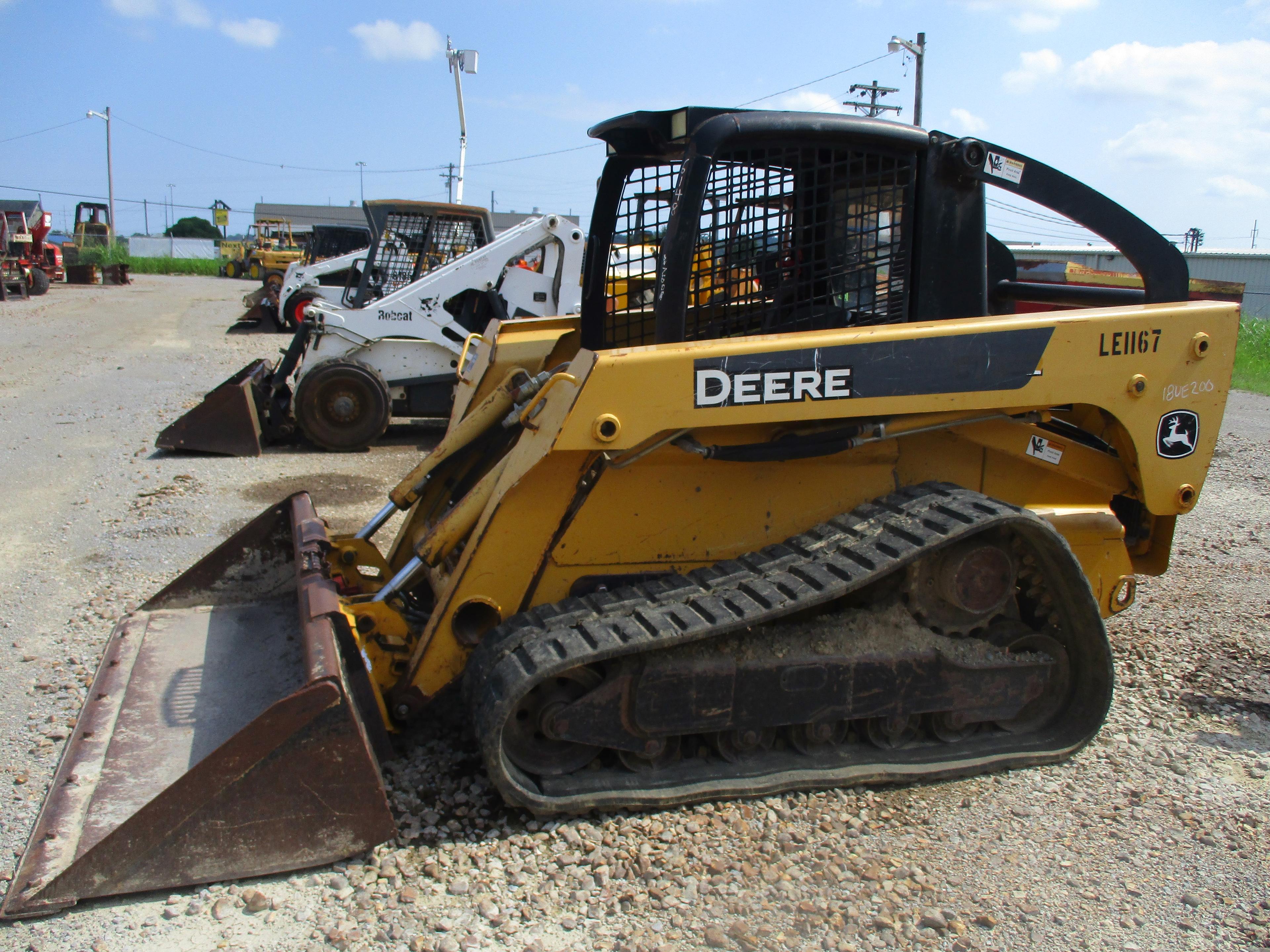 Deere 332CT Skid Steer