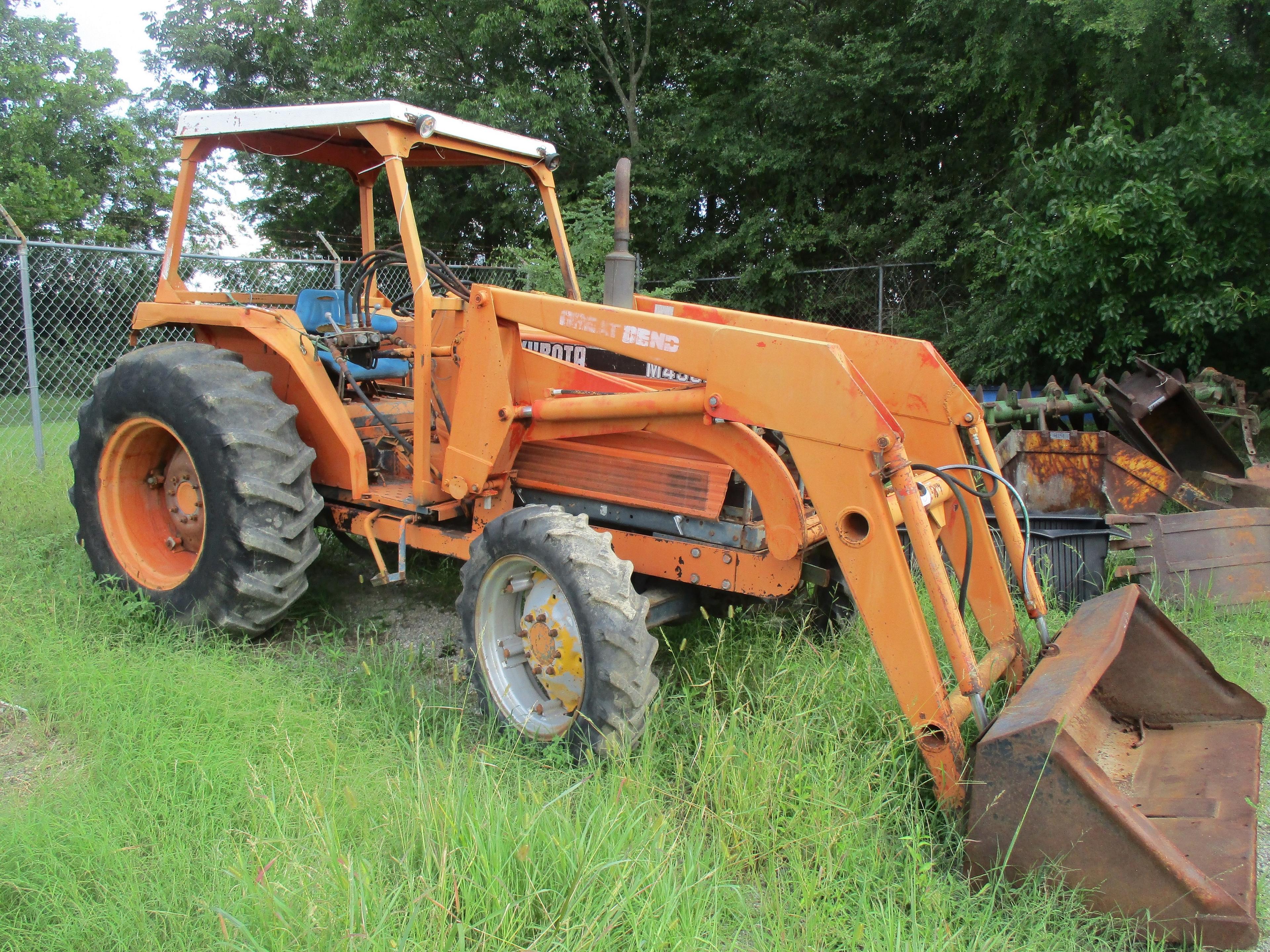 Kubota M4950 DT Farm Tractor