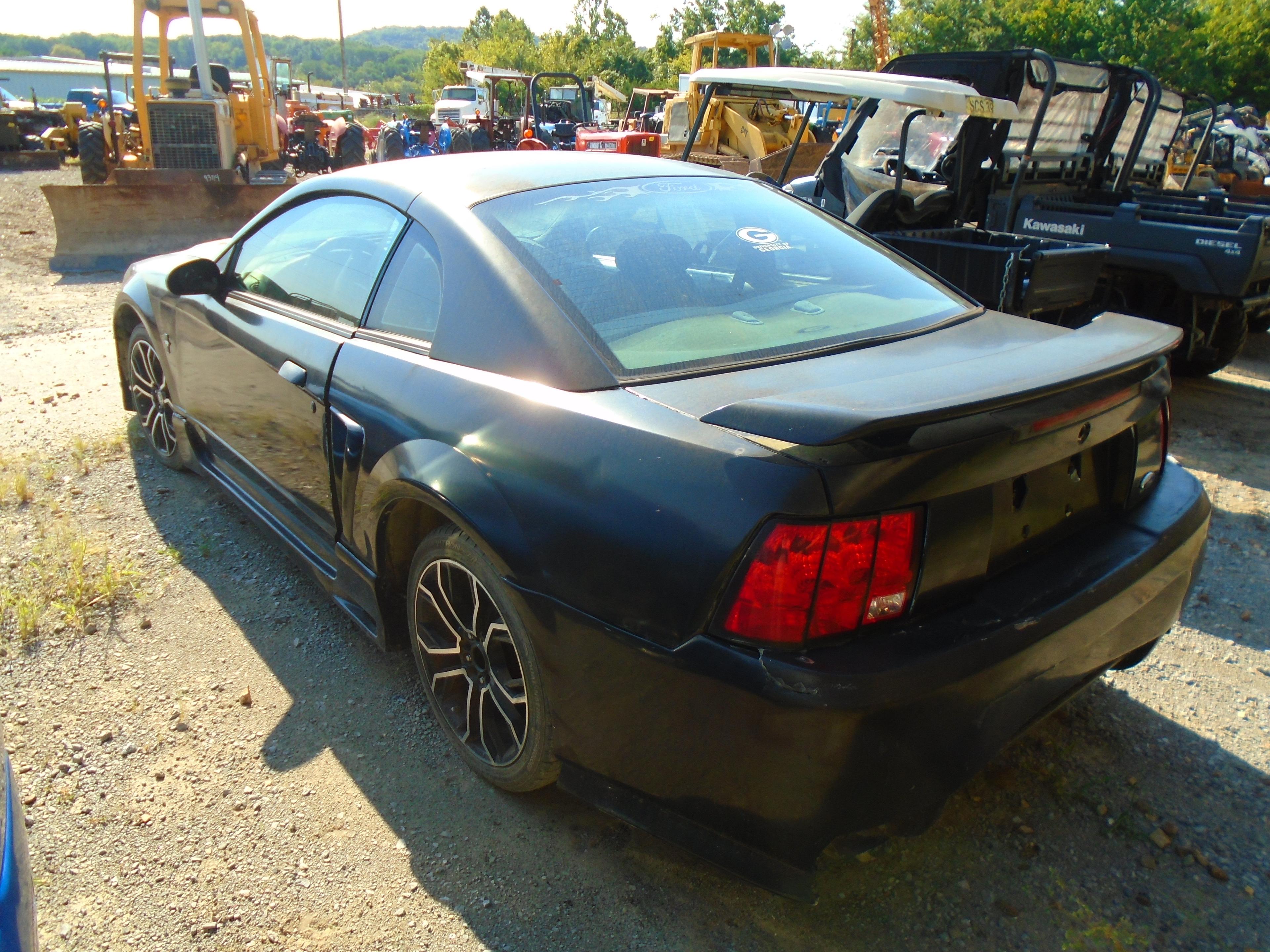 2001 Ford Mustang Coupe