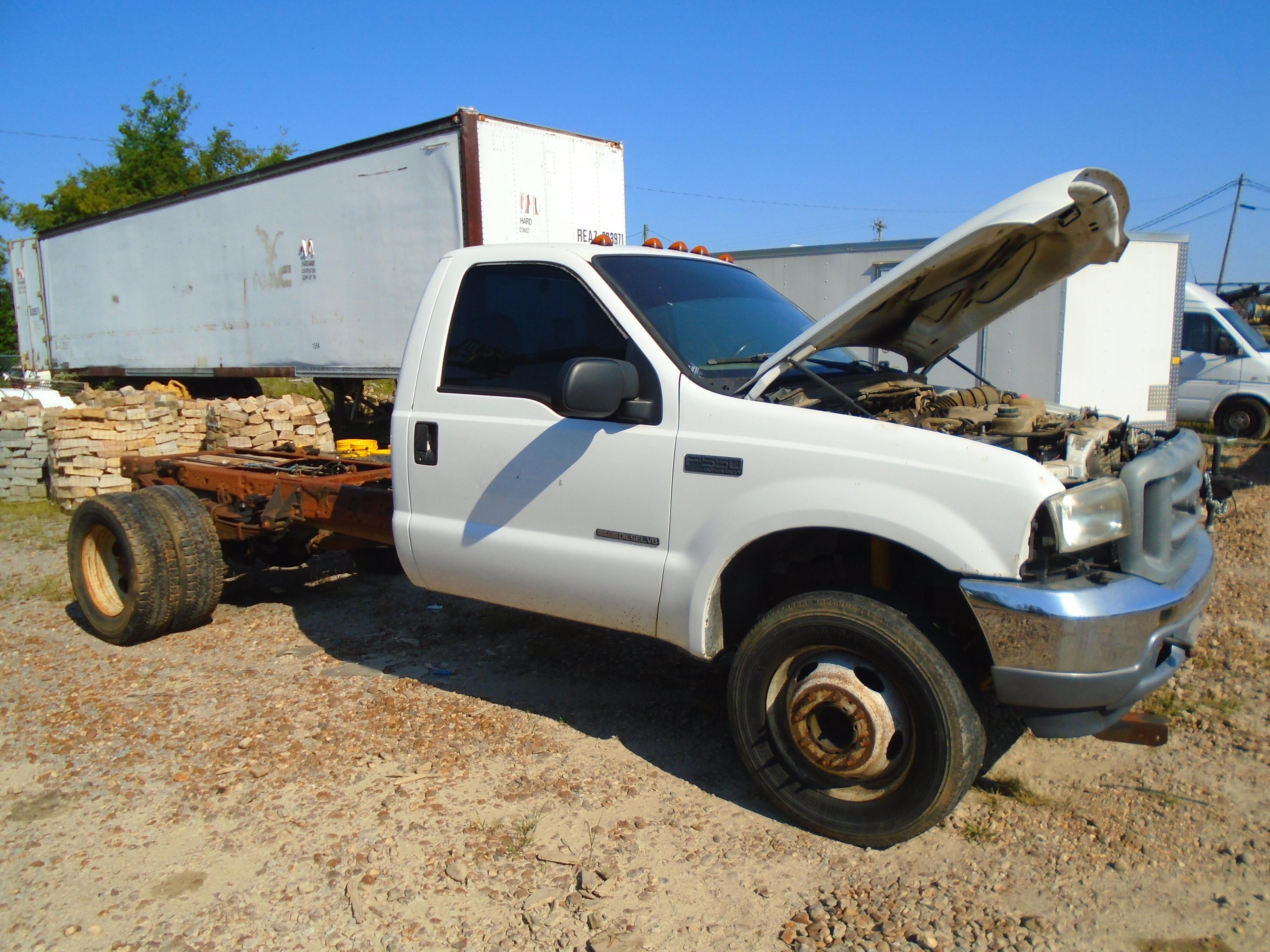 2002 Ford F550 Cab and Chassis