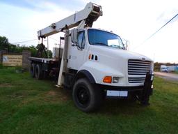 1998 Ford 9000 with National Crane Series 1100 Crane