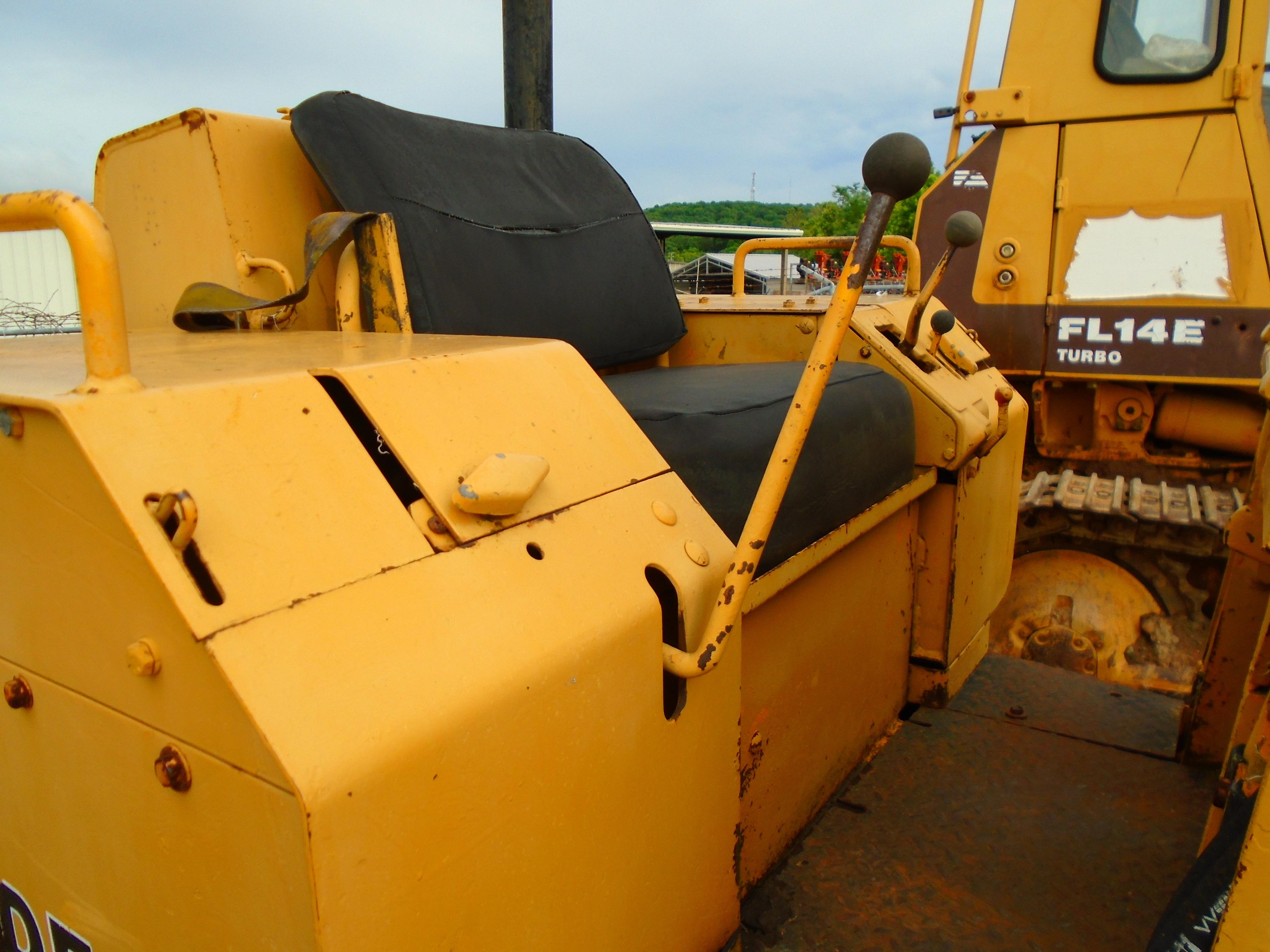 John Deere 550  Crawler Loader