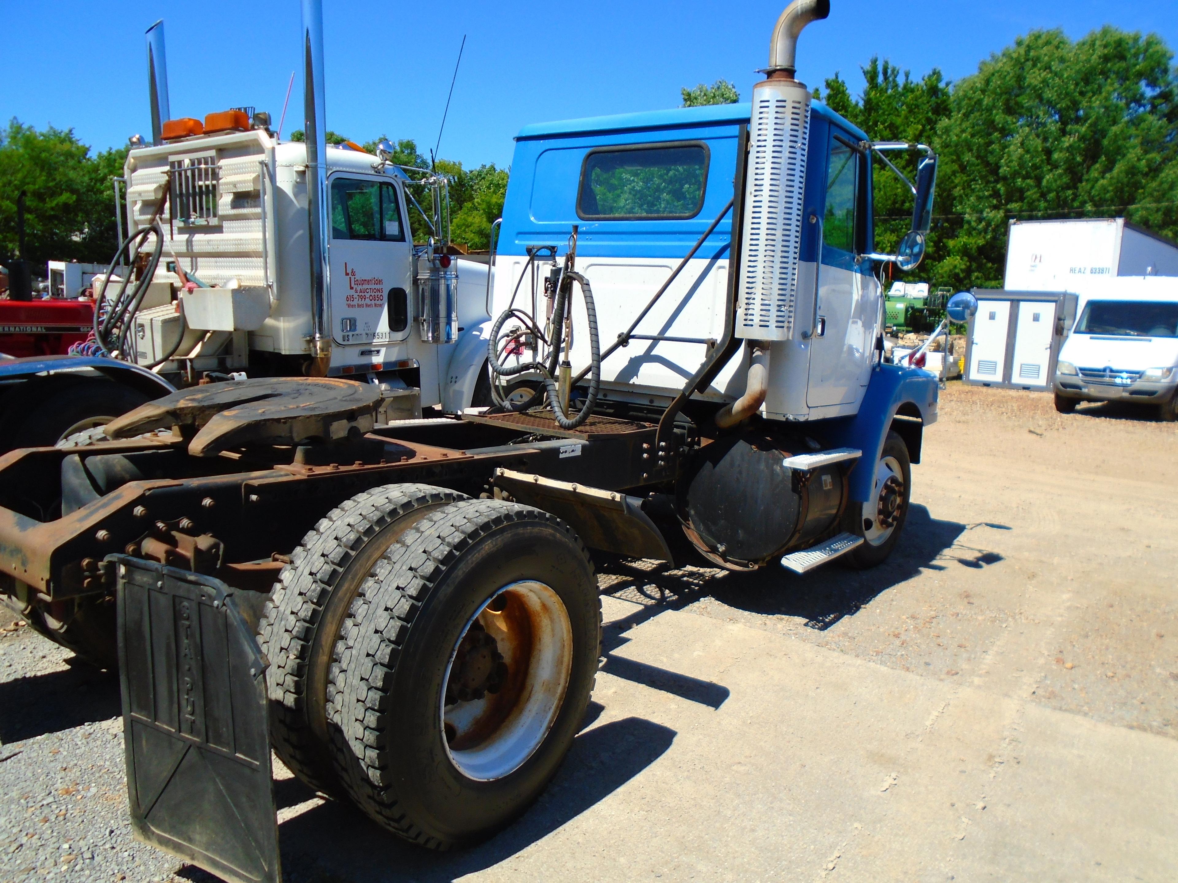 Volvo Road Tractor