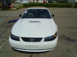 **Absolute** 2001 Ford Mustang Convertible