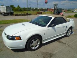 **Absolute** 2001 Ford Mustang Convertible