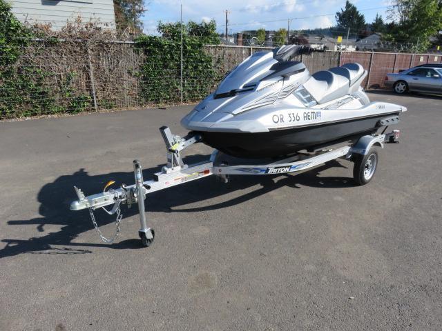 2012 YAMAHA FX CRUISER HO WAVE RUNNER