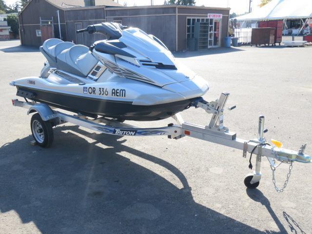 2012 YAMAHA FX CRUISER HO WAVE RUNNER