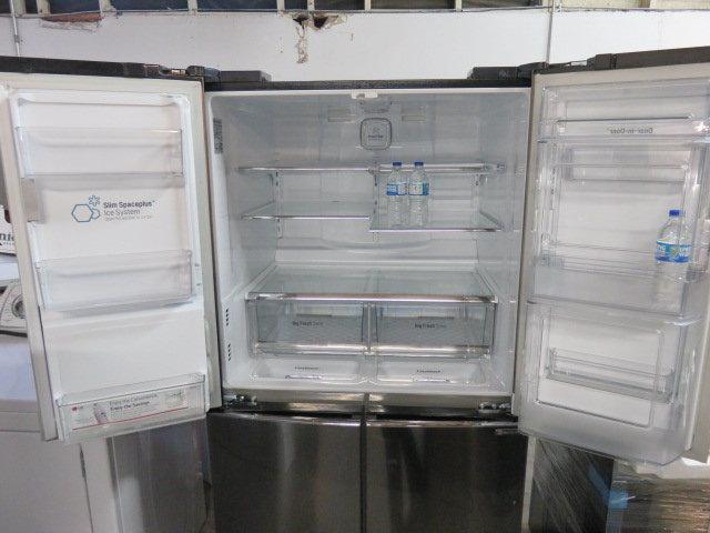 LG LPXS30866D 30 CF 4 DOOR REFRIGERATOR/FREEZER (ICE MACHINE QUIT)