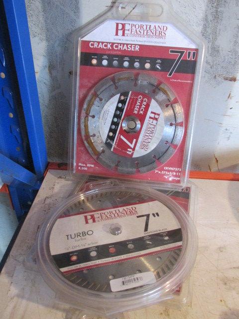 (2) 7'' V-SHAPED DIAMOND ARBORS, (3) 7'' SEGMENTED DIAMOND BLADES