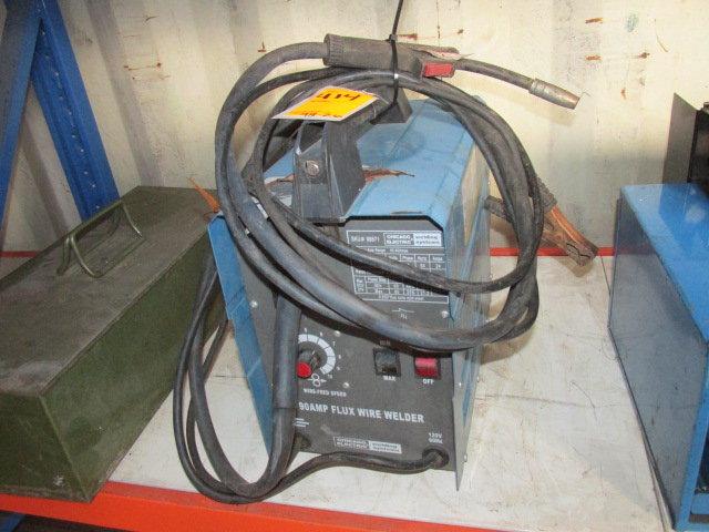 CHICAGO ELECTRIC  90 AMP FLUX WIRE WELDER