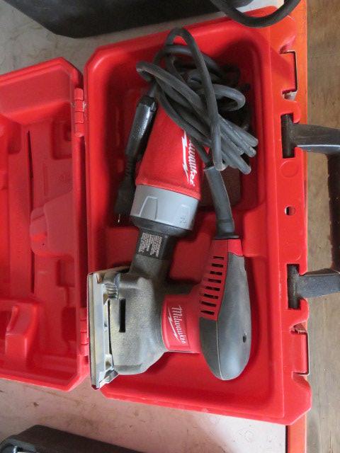 MILWAUKEE 1/4 ELECTRIC SHEET SANDER