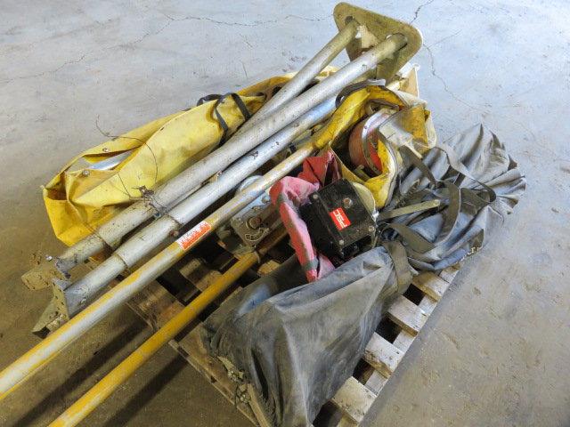 LOT OF MANHOLE RESCUE SYSTEMS