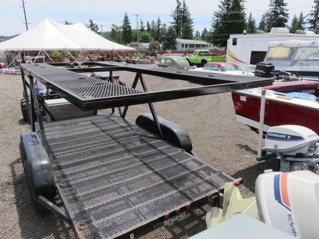 2004 ASSEMBLED TANDEM AXLE SANDRAIL/ATV STACKER TRAILER