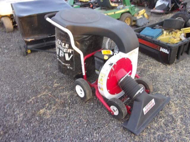 LITTLE WONDER HIGH PERFORMANCE LEAF VACUUM W/ B&S GAS ENGINE