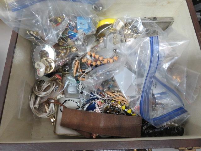 BRIEF CASE CONTAINS MOSTLY COSTUME JEWELRY