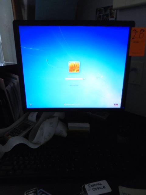 DELL DESKTOP COMPUTER W/MONITOR *PASSWORD UNKNOWN