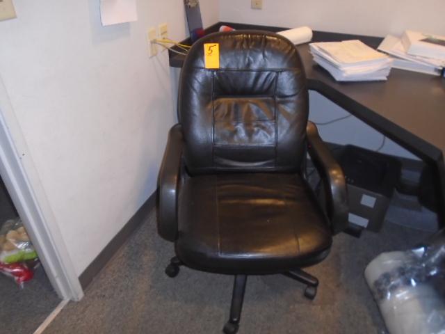 OFFICE CHAIR