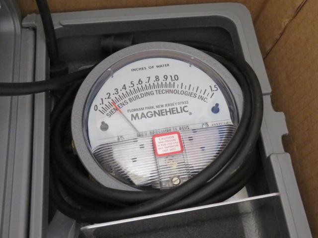 BOX W/DWYER MAGNEHELIC DIFFERENTIAL PRESSURE GAUGE & CELLCHECKER LEAD ACID