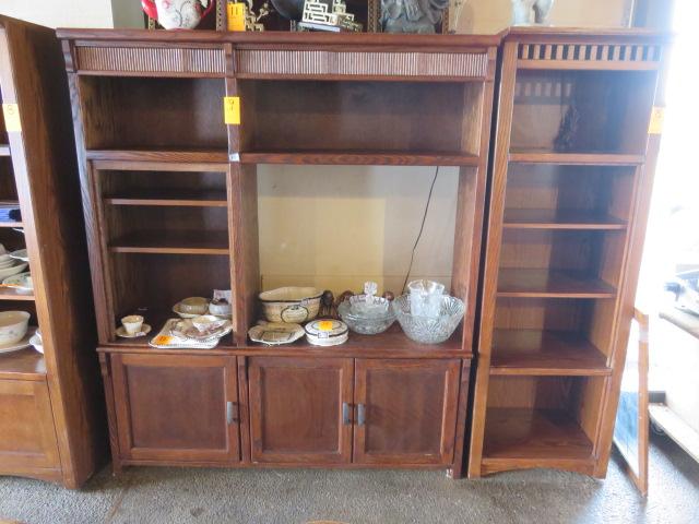 WOOD DINING ROOM CASE