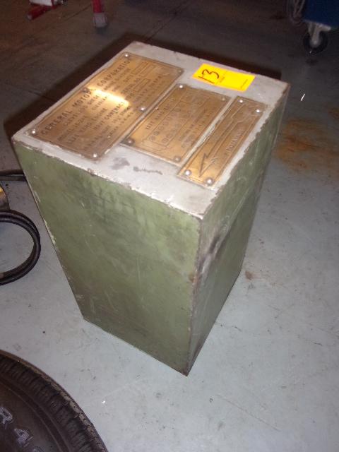 1941 GENERAL MOTORS METAL BOX