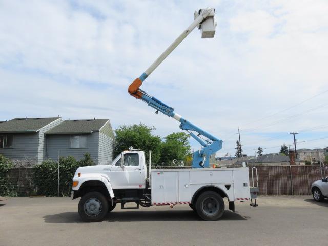 1995 FORD F SERIES 4X4 BUCKET TRUCK