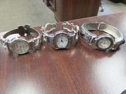 (1) GENEVA QUARTZ LADIES WATCH, (1) COLLEZI LADIES WRIST WATCH AND (1) STUDIO TIME LADIES WRIST